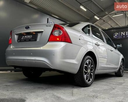 Серый Форд Фокус, объемом двигателя 1.6 л и пробегом 174 тыс. км за 6000 $, фото 17 на Automoto.ua