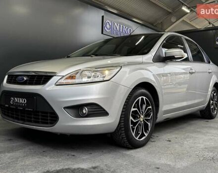 Серый Форд Фокус, объемом двигателя 1.6 л и пробегом 174 тыс. км за 6000 $, фото 3 на Automoto.ua