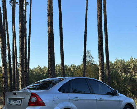 Серый Форд Фокус, объемом двигателя 1.6 л и пробегом 117 тыс. км за 7500 $, фото 5 на Automoto.ua