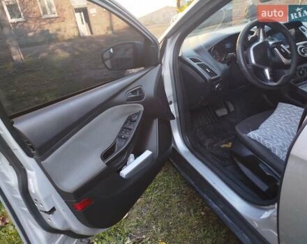 Серый Форд Фокус, объемом двигателя 2 л и пробегом 225 тыс. км за 6500 $, фото 12 на Automoto.ua