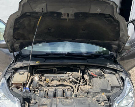 Серый Форд Фокус, объемом двигателя 2 л и пробегом 209 тыс. км за 6250 $, фото 3 на Automoto.ua