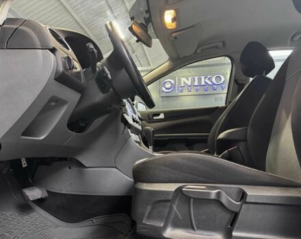 Сірий Форд Фокус, об'ємом двигуна 1.6 л та пробігом 174 тис. км за 5900 $, фото 7 на Automoto.ua