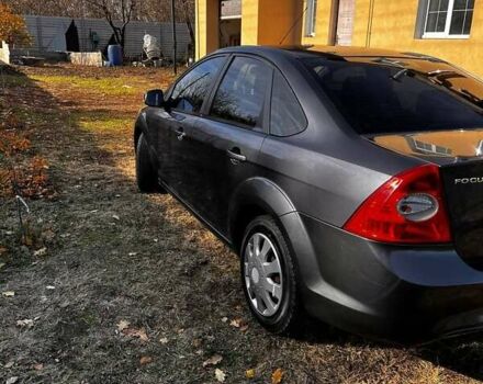 Серый Форд Фокус, объемом двигателя 1.6 л и пробегом 300 тыс. км за 6300 $, фото 12 на Automoto.ua