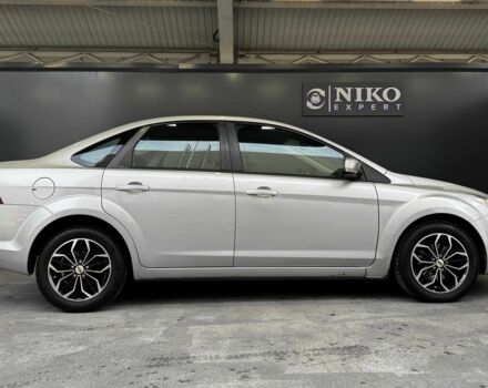 Сірий Форд Фокус, об'ємом двигуна 1.6 л та пробігом 174 тис. км за 5900 $, фото 5 на Automoto.ua