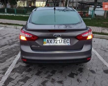 Серый Форд Фокус, объемом двигателя 1.6 л и пробегом 235 тыс. км за 7200 $, фото 5 на Automoto.ua
