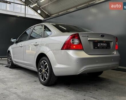 Серый Форд Фокус, объемом двигателя 1.6 л и пробегом 174 тыс. км за 6000 $, фото 10 на Automoto.ua