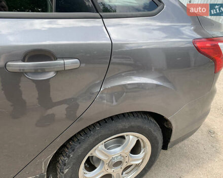 Серый Форд Фокус, объемом двигателя 2 л и пробегом 209 тыс. км за 6250 $, фото 8 на Automoto.ua