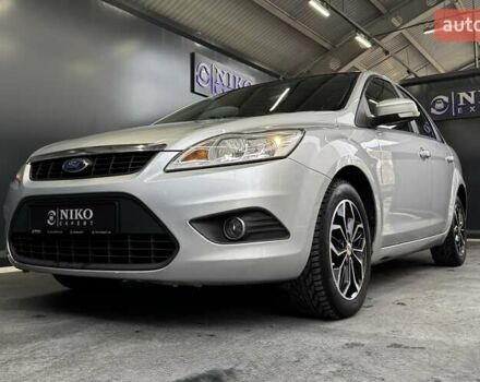 Серый Форд Фокус, объемом двигателя 1.6 л и пробегом 174 тыс. км за 6000 $, фото 2 на Automoto.ua