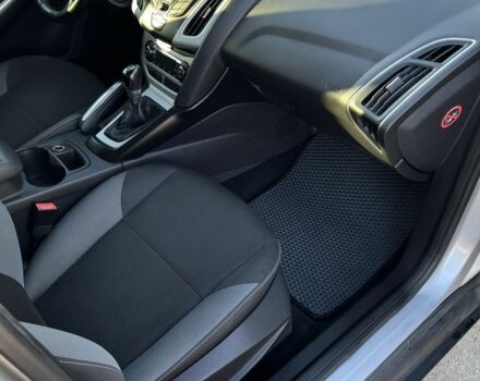 Серый Форд Фокус, объемом двигателя 1.6 л и пробегом 176 тыс. км за 7300 $, фото 13 на Automoto.ua