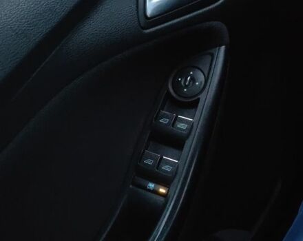 Серый Форд Фокус, объемом двигателя 1.6 л и пробегом 235 тыс. км за 7200 $, фото 3 на Automoto.ua