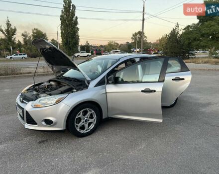 Сірий Форд Фокус, об'ємом двигуна 2 л та пробігом 250 тис. км за 5550 $, фото 32 на Automoto.ua