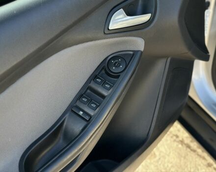 Сірий Форд Фокус, об'ємом двигуна 2 л та пробігом 189 тис. км за 8200 $, фото 9 на Automoto.ua