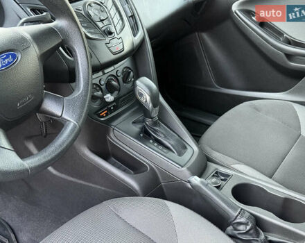 Сірий Форд Фокус, об'ємом двигуна 2 л та пробігом 135 тис. км за 7900 $, фото 8 на Automoto.ua