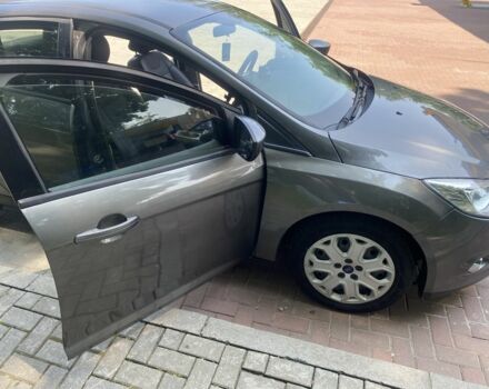 Серый Форд Фокус, объемом двигателя 2 л и пробегом 227 тыс. км за 6000 $, фото 11 на Automoto.ua