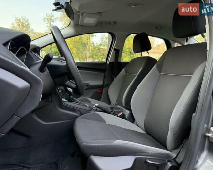 Сірий Форд Фокус, об'ємом двигуна 2 л та пробігом 135 тис. км за 7900 $, фото 3 на Automoto.ua