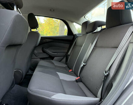 Сірий Форд Фокус, об'ємом двигуна 2 л та пробігом 135 тис. км за 7900 $, фото 5 на Automoto.ua