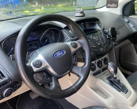 Серый Форд Фокус, объемом двигателя 2 л и пробегом 227 тыс. км за 6000 $, фото 3 на Automoto.ua