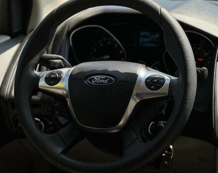 Серый Форд Фокус, объемом двигателя 2 л и пробегом 214 тыс. км за 7900 $, фото 12 на Automoto.ua