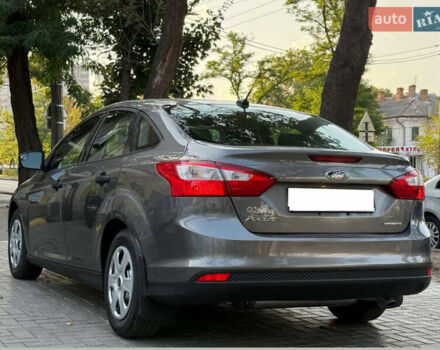 Сірий Форд Фокус, об'ємом двигуна 2 л та пробігом 135 тис. км за 7900 $, фото 1 на Automoto.ua