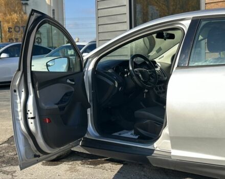 Сірий Форд Фокус, об'ємом двигуна 2 л та пробігом 189 тис. км за 8200 $, фото 8 на Automoto.ua