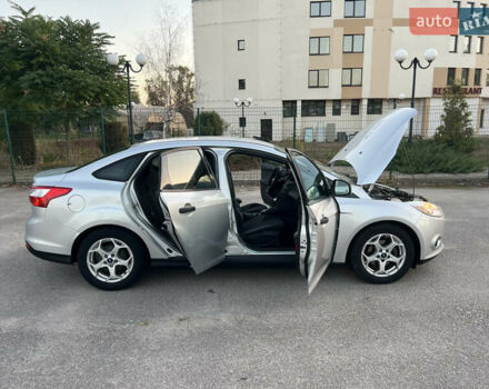 Сірий Форд Фокус, об'ємом двигуна 2 л та пробігом 250 тис. км за 5550 $, фото 27 на Automoto.ua