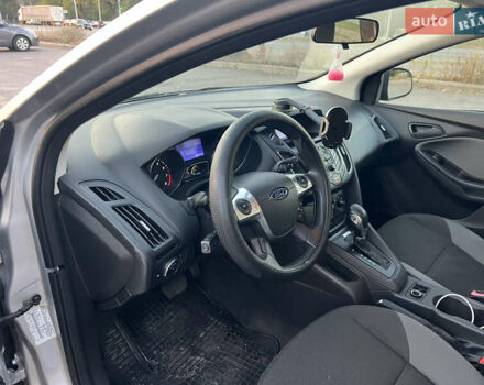 Сірий Форд Фокус, об'ємом двигуна 2 л та пробігом 250 тис. км за 5550 $, фото 17 на Automoto.ua