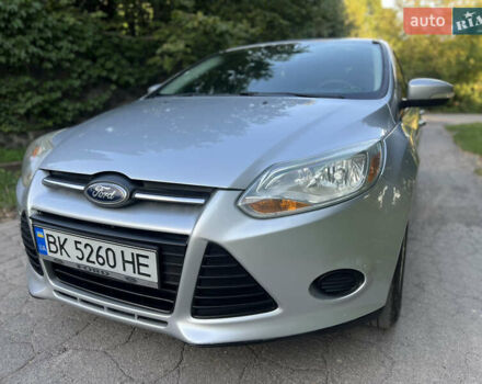 Сірий Форд Фокус, об'ємом двигуна 2 л та пробігом 230 тис. км за 6000 $, фото 1 на Automoto.ua
