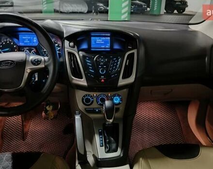 Серый Форд Фокус, объемом двигателя 2 л и пробегом 194 тыс. км за 7400 $, фото 16 на Automoto.ua