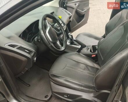 Форд Фокус 2013 у Львові на Automoto.ua Сірий Форд Фокус, об'ємом двигуна 2 л та пробігом 220 тис. км за 8000 $, фото 12 на Automoto.ua