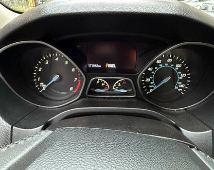 Форд Фокус 2013 в Киеве на Automoto.ua Серый Форд Фокус, объемом двигателя 2 л и пробегом 170 тыс. км за 5900 $, фото 2 на Automoto.ua