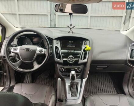 Форд Фокус 2013 у Львові на Automoto.ua Сірий Форд Фокус, об'ємом двигуна 2 л та пробігом 220 тис. км за 8000 $, фото 23 на Automoto.ua