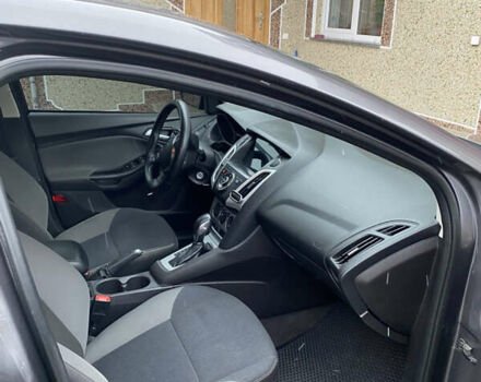 Сірий Форд Фокус, об'ємом двигуна 2 л та пробігом 240 тис. км за 6700 $, фото 3 на Automoto.ua