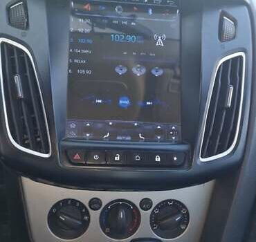 Серый Форд Фокус, объемом двигателя 2 л и пробегом 142 тыс. км за 7750 $, фото 5 на Automoto.ua