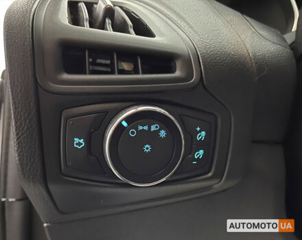 Серый Форд Фокус, объемом двигателя 2 л и пробегом 154 тыс. км за 7500 $, фото 12 на Automoto.ua