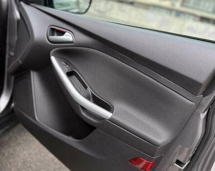 Серый Форд Фокус, объемом двигателя 2 л и пробегом 211 тыс. км за 7200 $, фото 30 на Automoto.ua