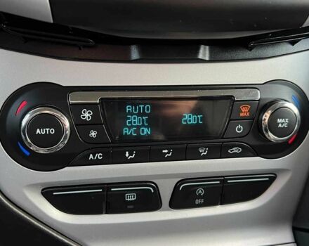 Серый Форд Фокус, объемом двигателя 1 л и пробегом 117 тыс. км за 6800 $, фото 14 на Automoto.ua