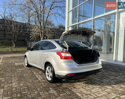 Серый Форд Фокус, объемом двигателя 2 л и пробегом 264 тыс. км за 6800 $, фото 16 на Automoto.ua