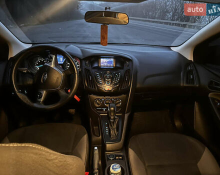 Сірий Форд Фокус, об'ємом двигуна 2 л та пробігом 157 тис. км за 5800 $, фото 5 на Automoto.ua