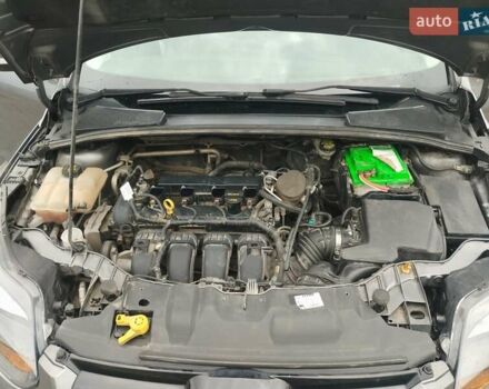 Форд Фокус 2013 у Львові на Automoto.ua Сірий Форд Фокус, об'ємом двигуна 2 л та пробігом 220 тис. км за 8000 $, фото 10 на Automoto.ua