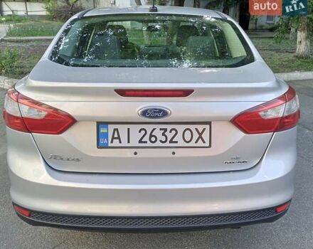 Серый Форд Фокус, объемом двигателя 2 л и пробегом 177 тыс. км за 8700 $, фото 4 на Automoto.ua