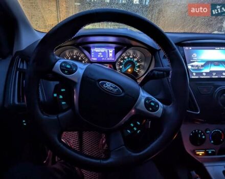 Сірий Форд Фокус, об'ємом двигуна 2 л та пробігом 231 тис. км за 6500 $, фото 4 на Automoto.ua