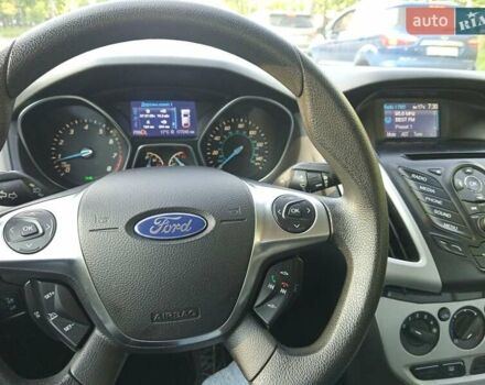 Серый Форд Фокус, объемом двигателя 2 л и пробегом 177 тыс. км за 8700 $, фото 6 на Automoto.ua