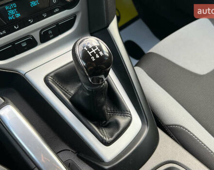 Серый Форд Фокус, объемом двигателя 1 л и пробегом 117 тыс. км за 6800 $, фото 15 на Automoto.ua