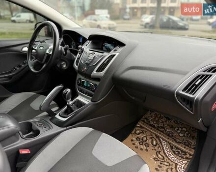 Серый Форд Фокус, объемом двигателя 1 л и пробегом 243 тыс. км за 5300 $, фото 11 на Automoto.ua