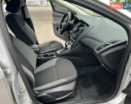 Сірий Форд Фокус, об'ємом двигуна 2 л та пробігом 234 тис. км за 6600 $, фото 37 на Automoto.ua