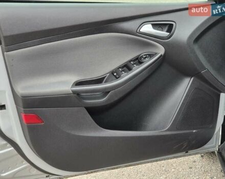 Сірий Форд Фокус, об'ємом двигуна 2 л та пробігом 170 тис. км за 6700 $, фото 8 на Automoto.ua