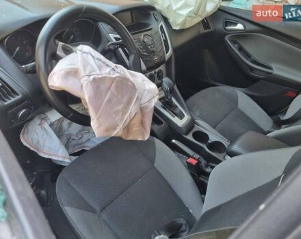 Сірий Форд Фокус, об'ємом двигуна 2 л та пробігом 250 тис. км за 2000 $, фото 12 на Automoto.ua
