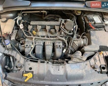 Сірий Форд Фокус, об'ємом двигуна 2 л та пробігом 186 тис. км за 6800 $, фото 4 на Automoto.ua