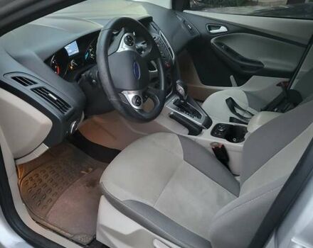 Сірий Форд Фокус, об'ємом двигуна 2 л та пробігом 130 тис. км за 7200 $, фото 4 на Automoto.ua