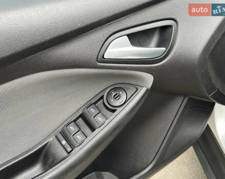 Сірий Форд Фокус, об'ємом двигуна 2 л та пробігом 234 тис. км за 6600 $, фото 24 на Automoto.ua